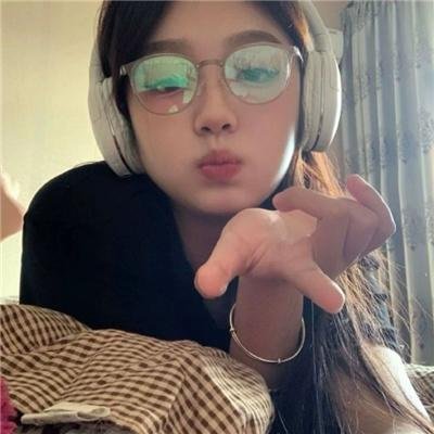 女魔
